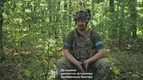 Mortars of the 82nd ODSHBr are working to provide fire support to their comrade