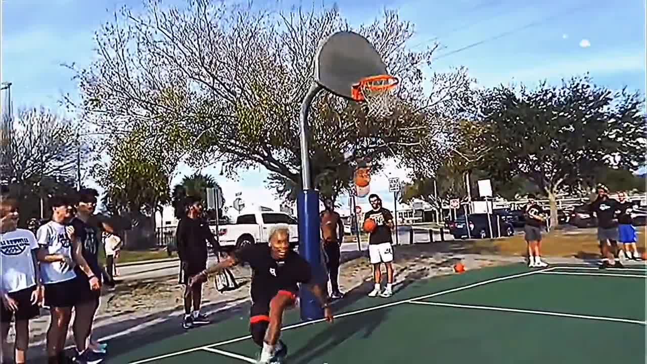 Watch him dunk