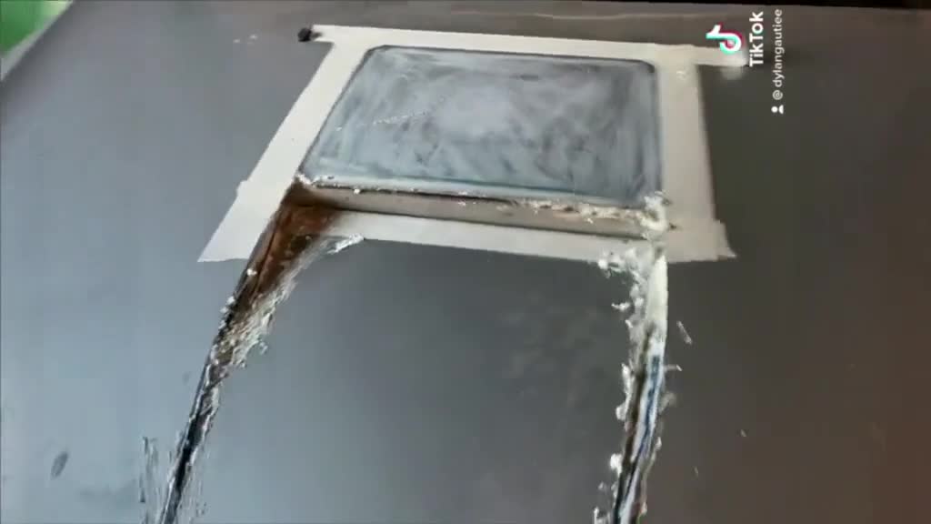 Automobile hood refit automobile maintenance