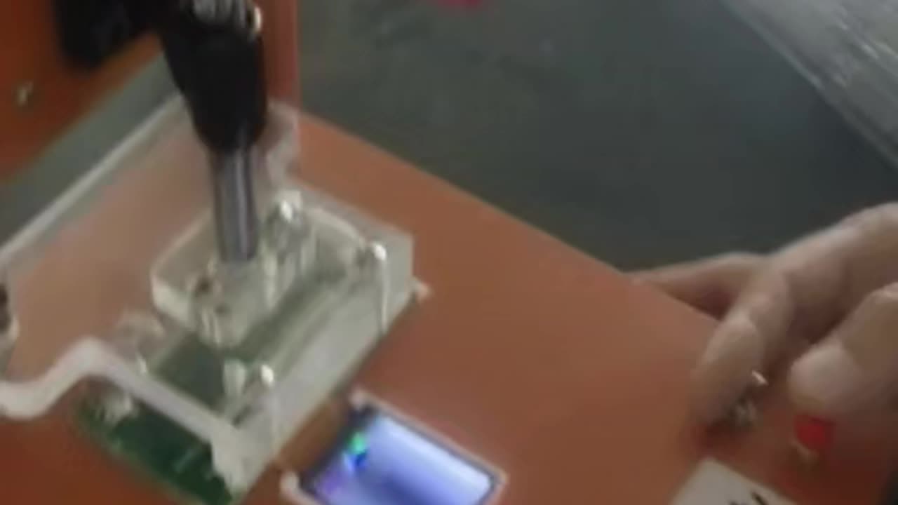 Feature phone lcd test
