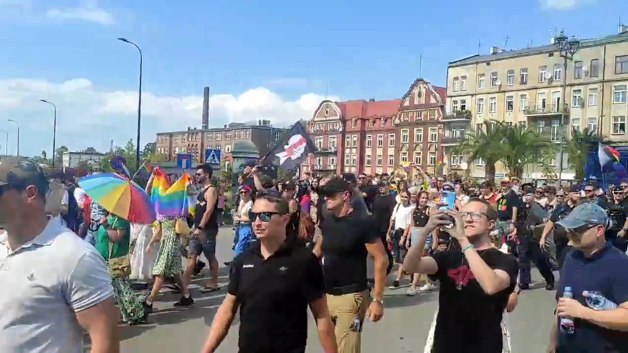 Gliwice na straży normalności - "tu jest Polska nie Bruksela,tu się zboczeń nie popiera!"