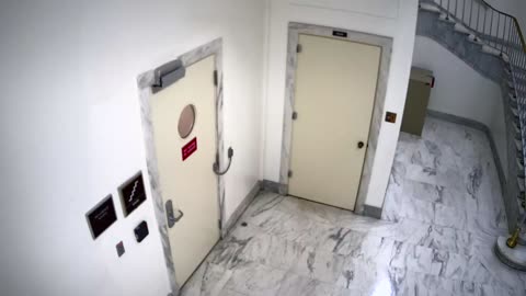 6130RHOBGRRGST4Stairwell4_2021-01-06_11h00min02s207ms.mp4