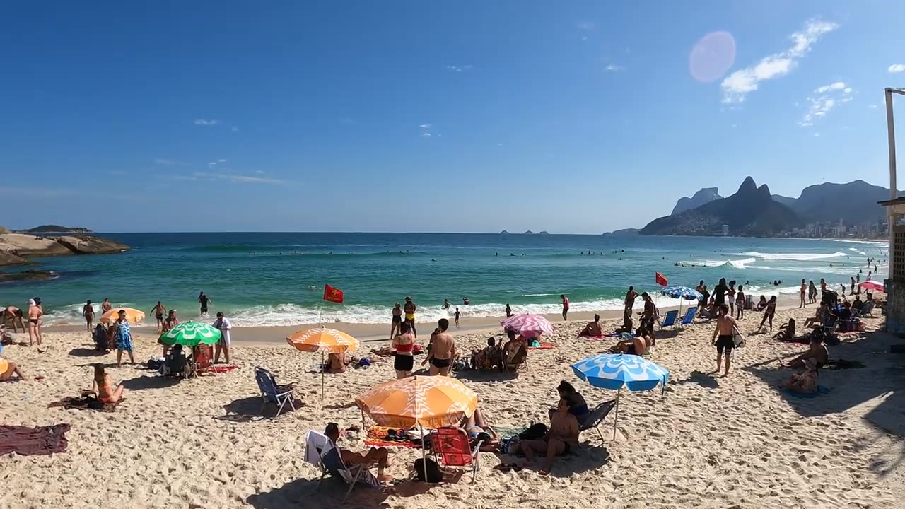 Arpoador beach walk New video// Beach walk in Brazil//Rio de Janeiro beach