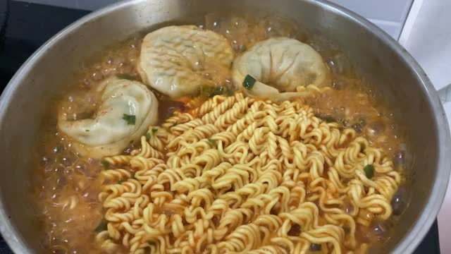 Shin Ramyun +wangmandu