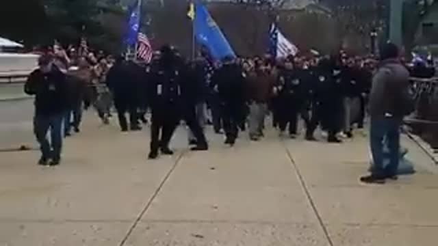 Police opened the gates to the Capital? - Choreographed Antifa false flag op?