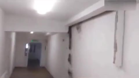 The neighbor from above makes a self-leveling floor