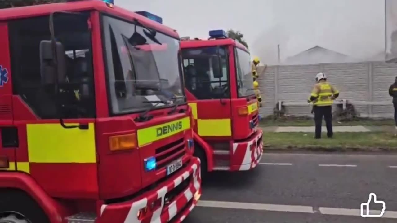 🚨Coolock🚨 The building designated for housing migrants is on fire AGAIN!