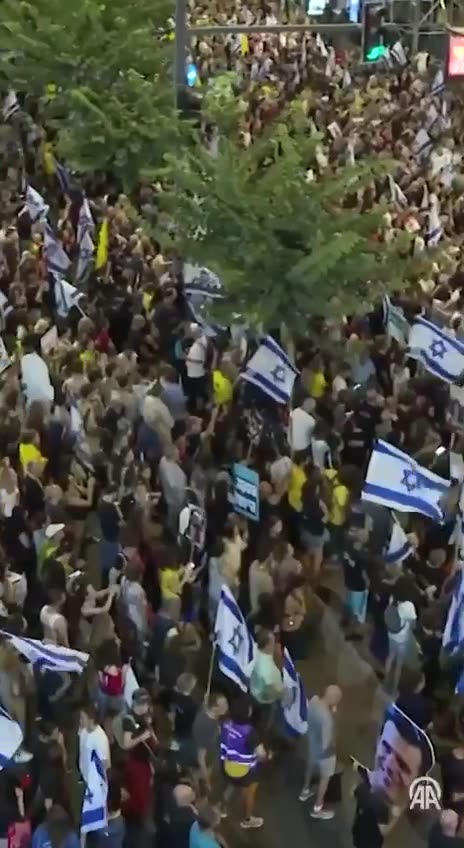 Tel Aviv | Thousands Rally Against Netanyahu & Call For His Resignation