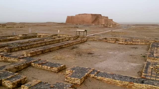 Pope's visit to put Iraqi ziggurat back on tourist map