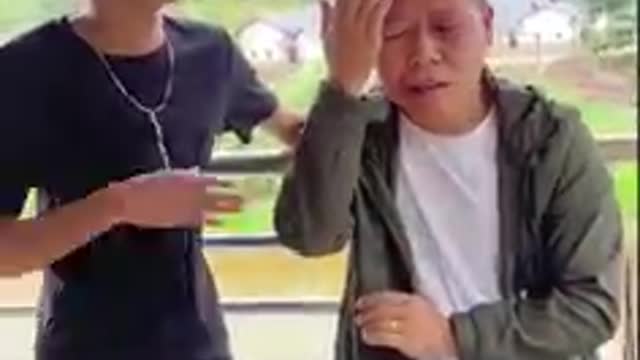 Funny video of two brothers can't stop laughing