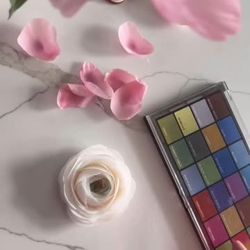 Роза из вафельной бумаги