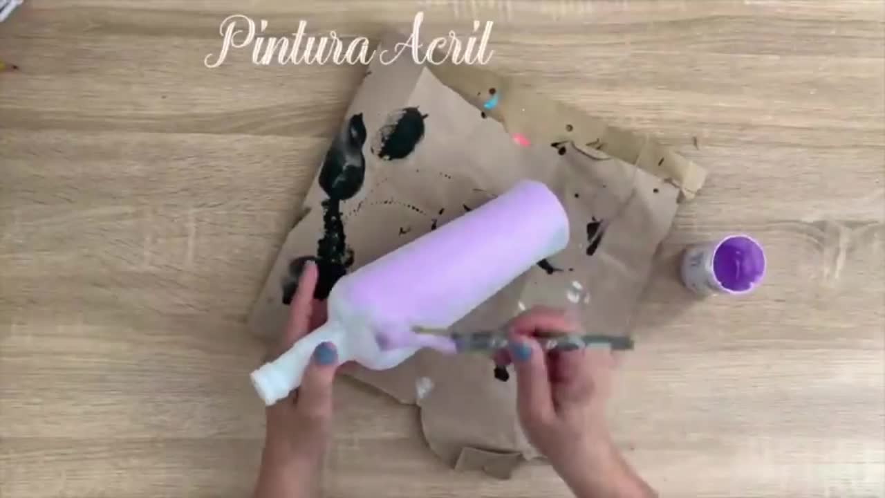 It's fun to dye a clear bottle with white dye