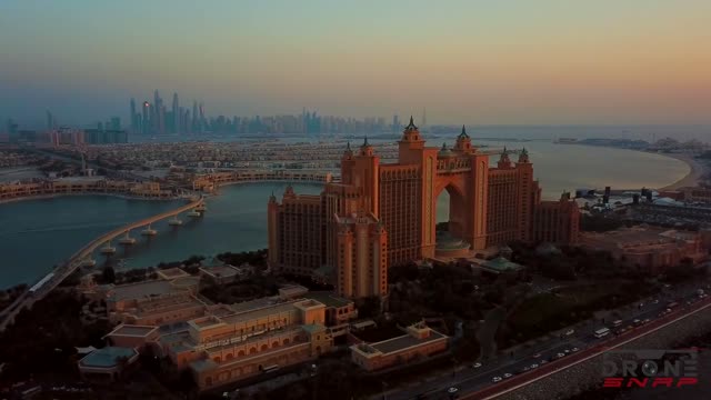 Dubai from above 😍 (1080p)