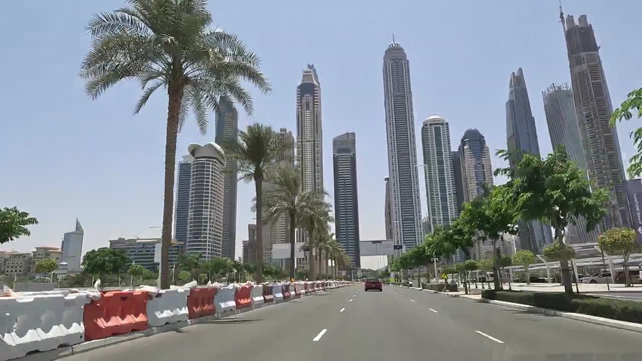 Dubai Creek Exploration: Navigating the Historic Waterway Amidst Modern Marvels