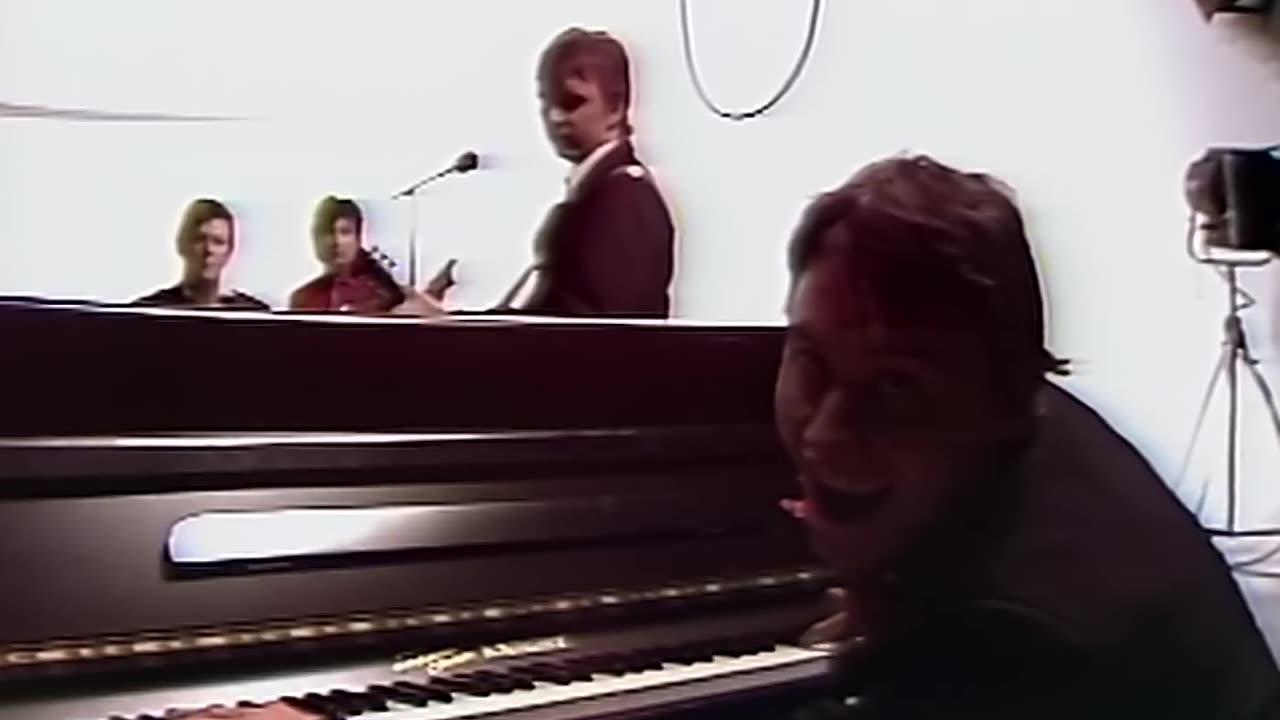 Squeeze - Another Nail In My Heart