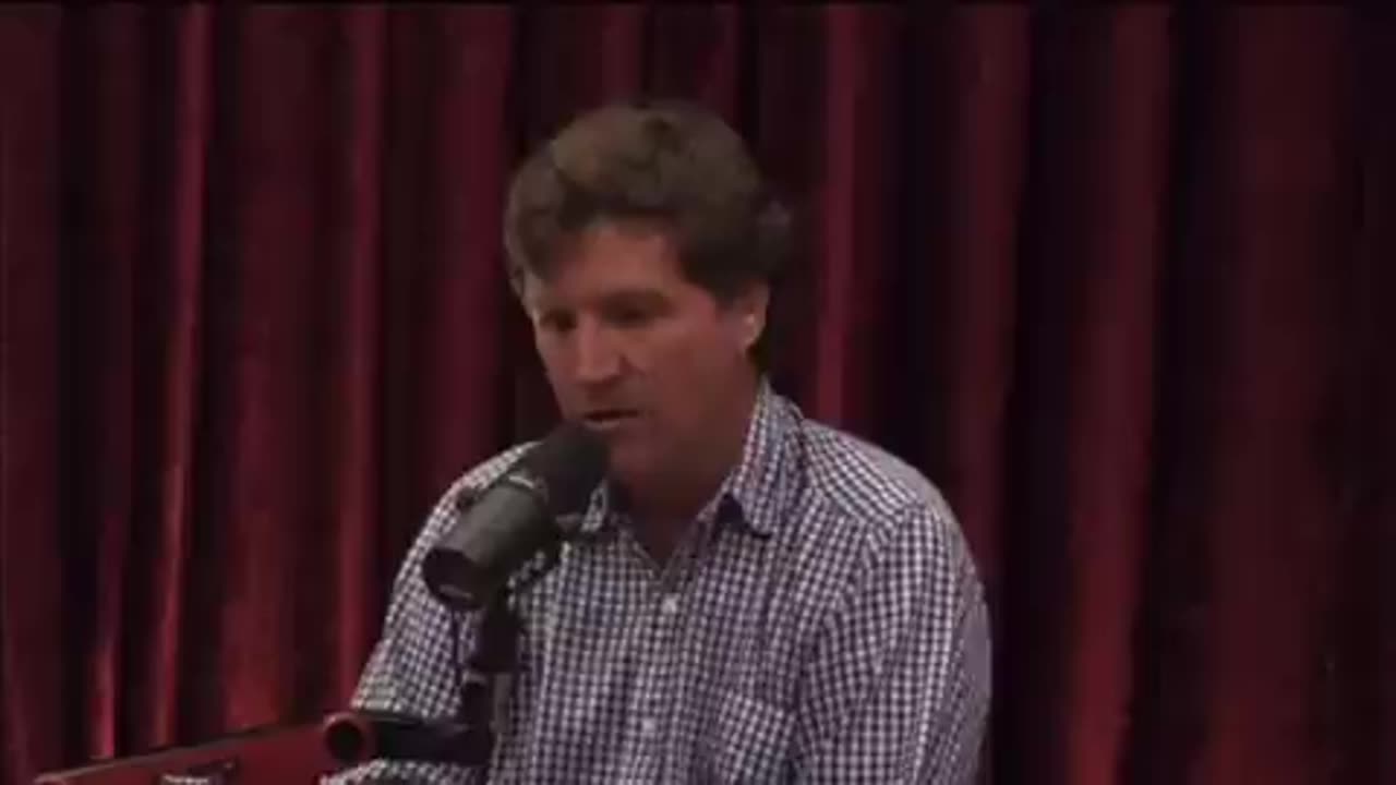 Tucker Carlson talks about aliens on The Joe Rogan Experience