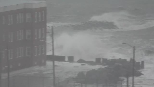 Strong waves crashing on the shore