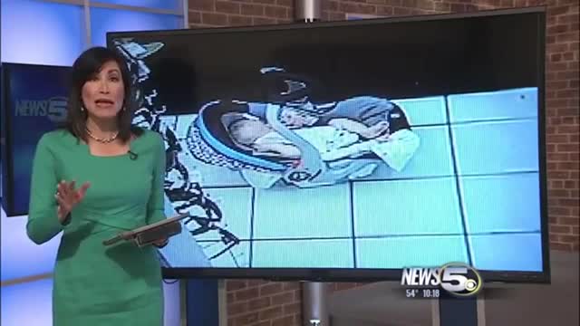 VIDEO: Car thief returns baby