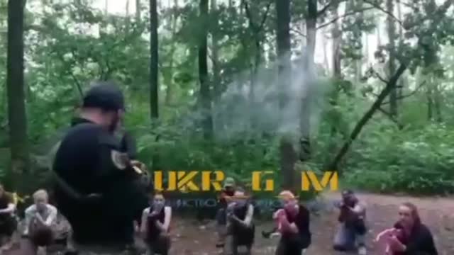 Výcvik ženských jednotek pro službu v ukrajinské armádě