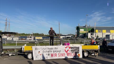Wolgast: Geburtstagsgruß an den Schwurbler König 17-05-2022