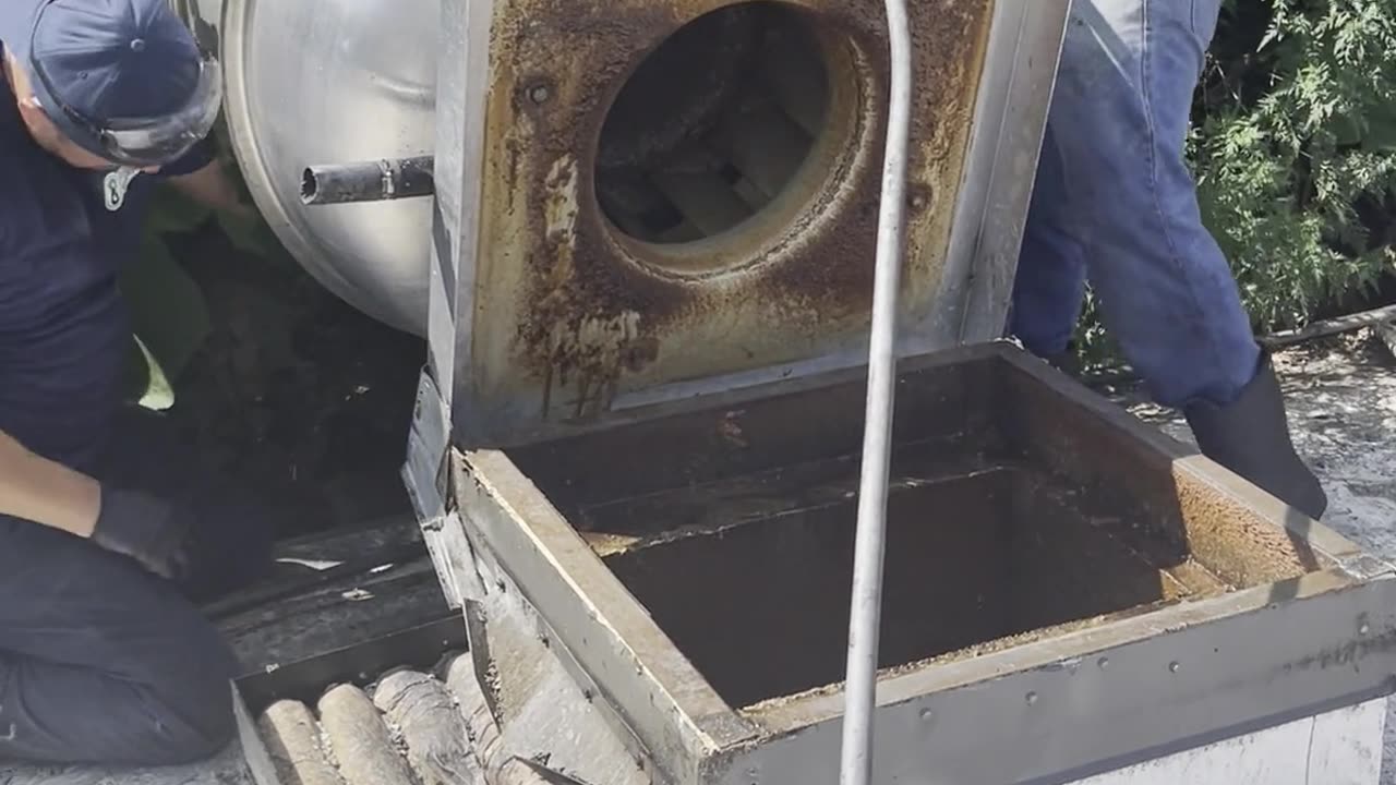 Pro Tips: How to Safely Tilt and Clean a Roof Exhaust Fan | Restaurant Hood Maintenance Guide