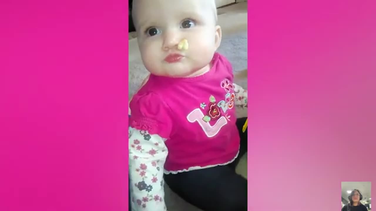 Adorable baby moment that you can't miss! | Funny baby video |