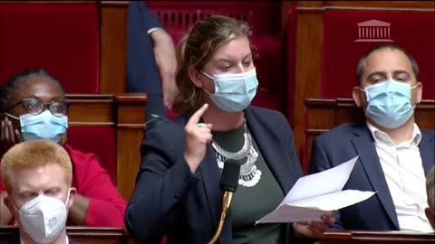 Cette députée tire à boulets rouges sur la macronie