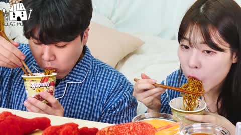 Relaxing Crunchy Mukbang