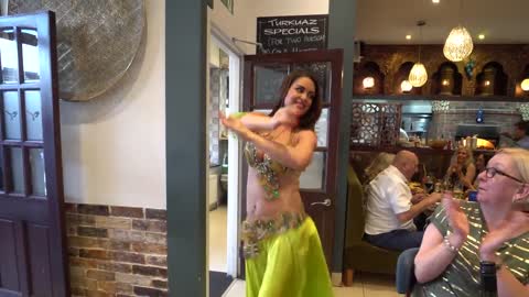 Belly dance