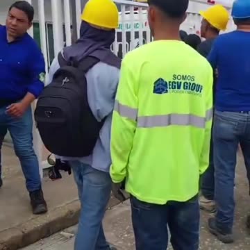 Explosión en tanque de almacenamiento genera emergencia en Barranquilla