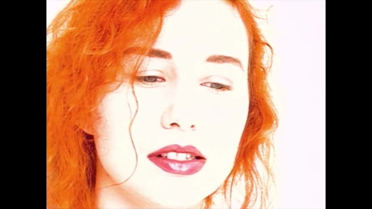 Tori Amos - Silent All These Years
