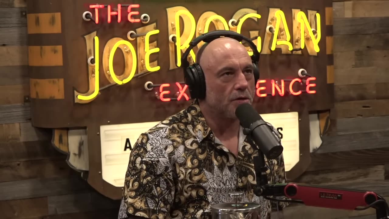 Joe Rogan Experience #2028 - Jermey Corbell & George Knapp