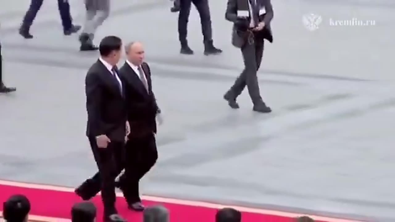 🇷🇺 🇲🇳 PUTIN'S ARRIVAL IN MONGOLIA