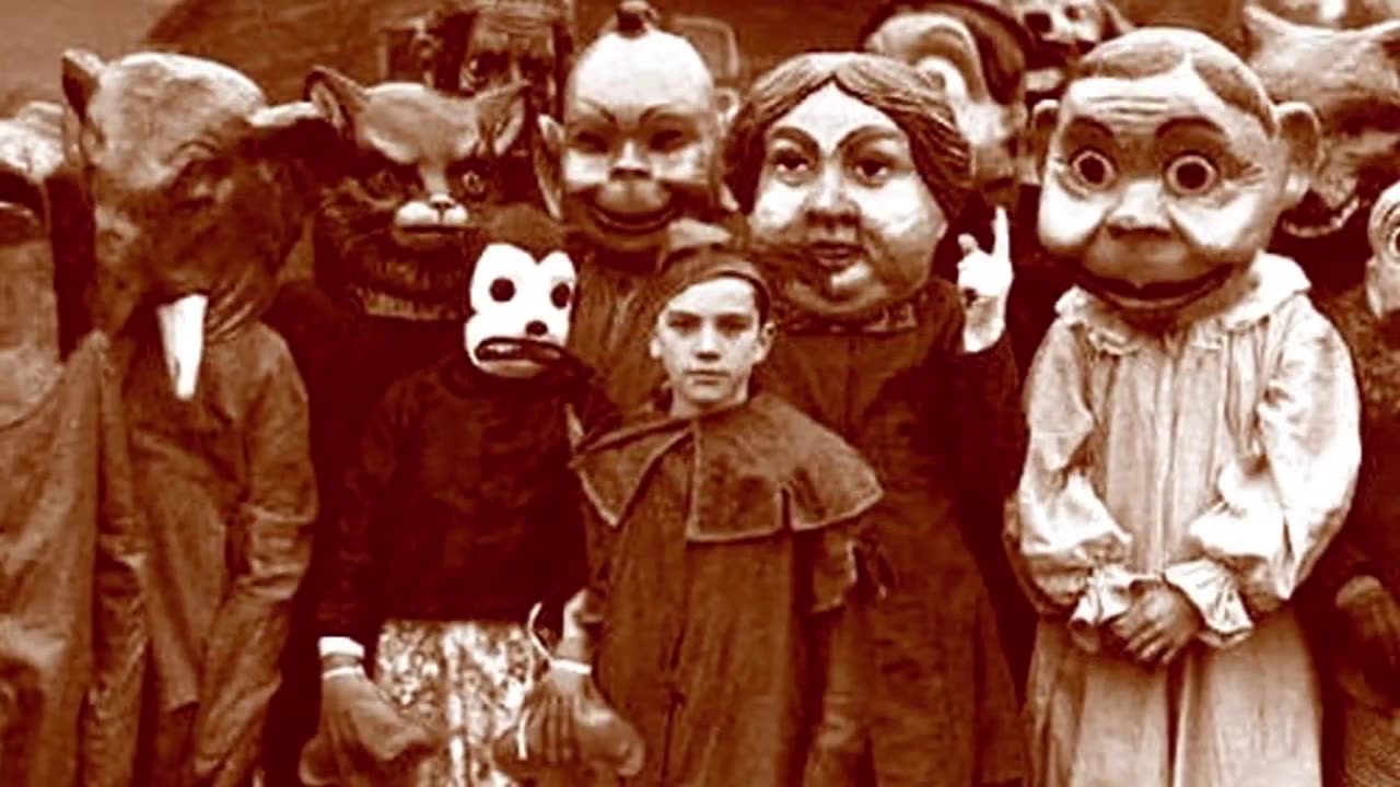 CREEPY, VINTAGE HALLOWEEN Costumes 1890s - 1950s Rare Historical Photos! Nostalgic Halloween Masks