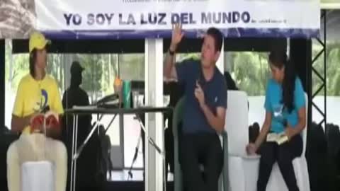 El Padre Luis Toro desmiente Biblicamente al pastor Garay Lee.