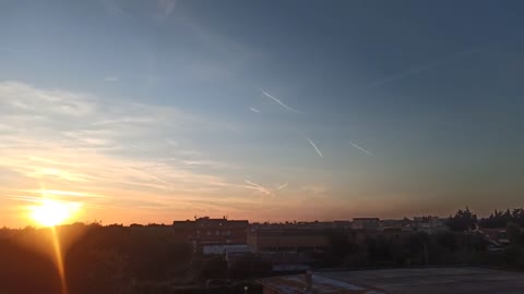 Scie chimiche guardate quanto veleno 13/05/2022