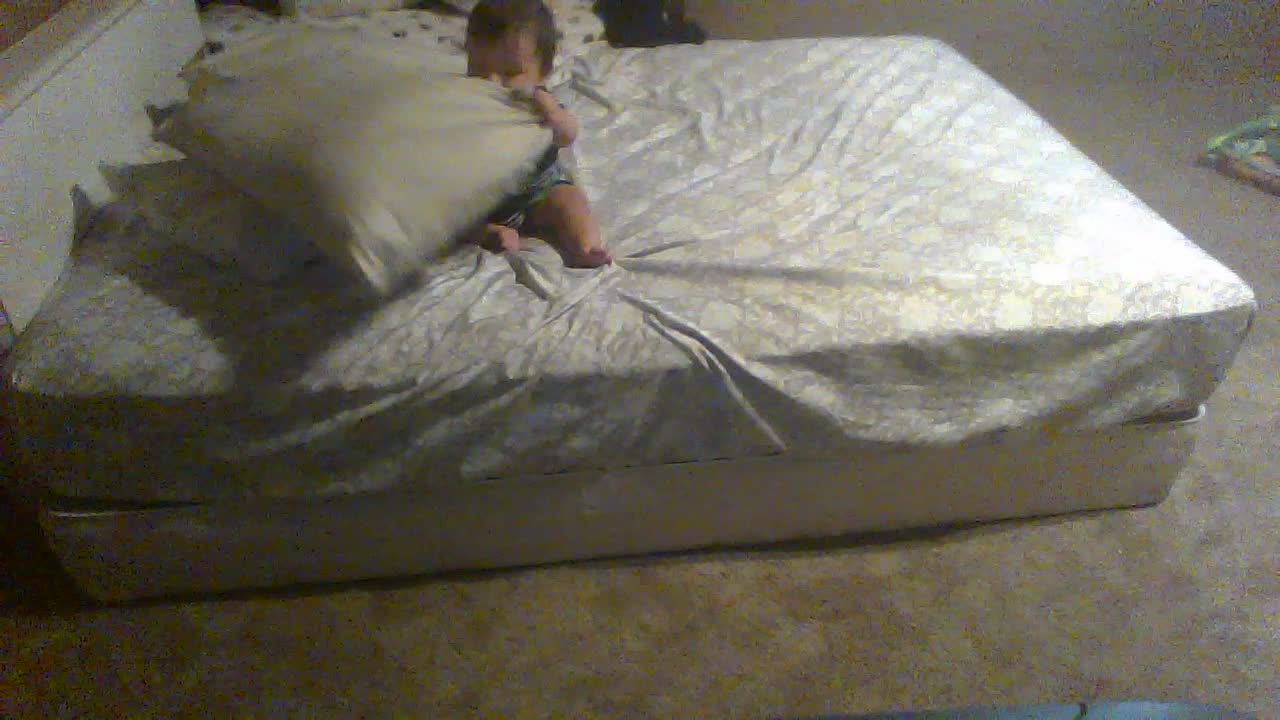 This baby is a genius!