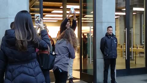 First iPhone X Sold in Spain