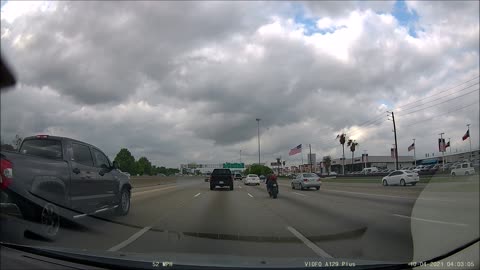 Drivers who use the controlled-access lane and split lanes