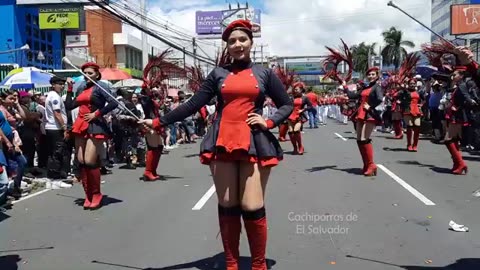 center american cheerleaders doing their best, centro americanas dando lo mejor