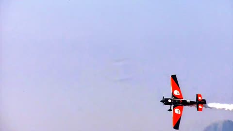 Redbull Air Race 2010 Rio de Janeiro first training day !