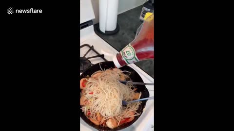 Canadian man makes Pad Thai using the recipe on the back of his ketchup bottle