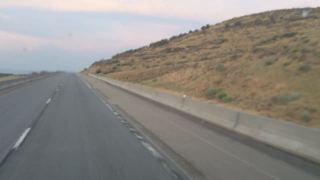 Two minutes of Truckin. Manderfield UT