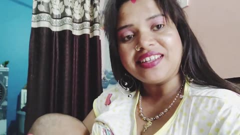 Desi Mom Feeding Her Daughter🤱🍼🙏
