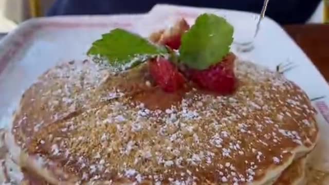 Strawberry cheesecake pancakes