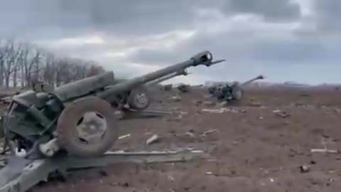 KHẨU ĐỘI 122MM D-30 / 2A18 CỦA NGA NÀY ĐÃ BỊ PHÁ HỦY HOÀN TOÀN.