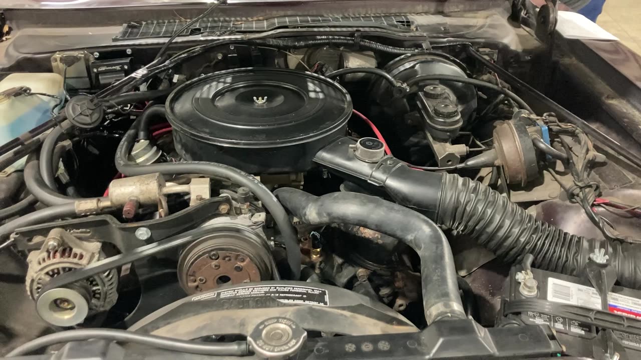 1988 Chrysler Fifth Avenue With Holley Sniper EFI