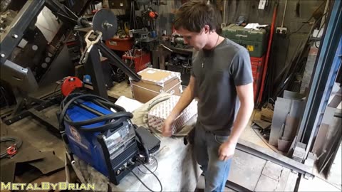 R-Tech Tig 210EXT welder, Unboxing - MetalByBrian