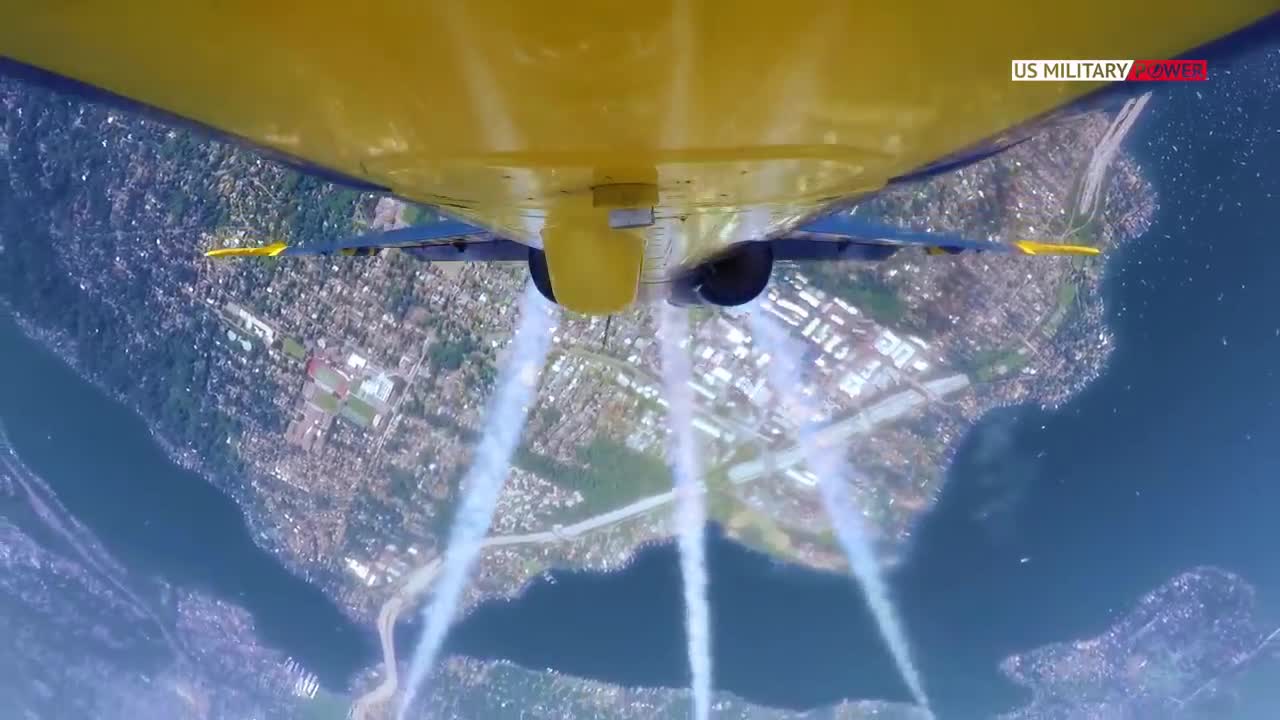 BLUE ANGELS COCKPIT VIDEO--AMAZINGLY TERRIFYING