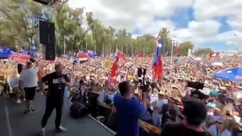 Huge Freedom Convoy Crowd in Australia